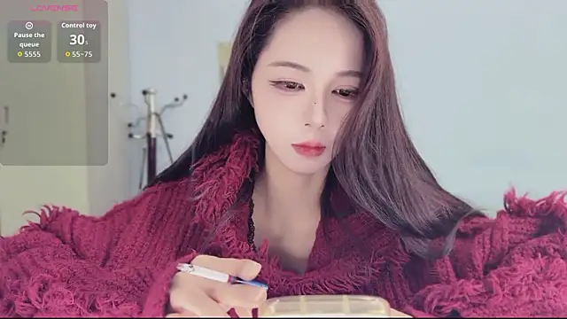 Sue101010 online show from November 23, 5:46 pm