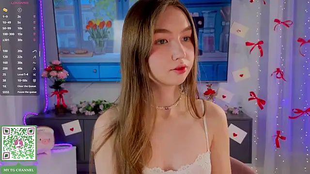 ElfredaTupy online show from February 13, 8:38 pm