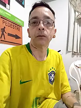 dinho carioca online show from October 11, 2:15 pm