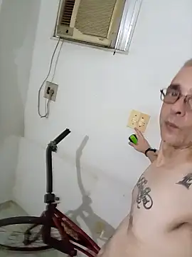 dinho carioca online show from March 17, 11:41 pm