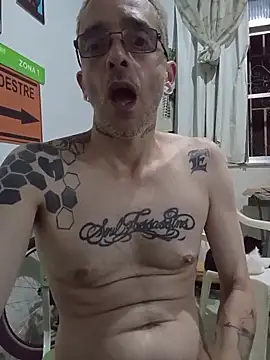 dinho carioca online show from March 31, 4:35 am