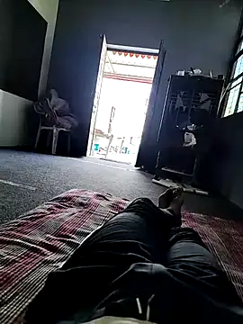 Snapshot of HIIMSINGLEBOY chatting on October 29, 6:37 am HIIMSINGLEBOY online show from October 29, 6:37 am