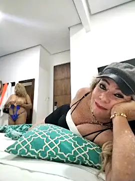 Snapshot of _SARAI_DUPONT chatting on November 28, 10:45 pm SARAI DUPONT online show from November 28, 10:45 pm