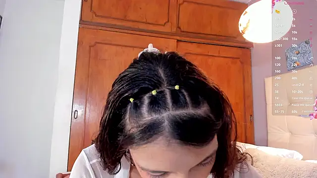 Snapshot of Grettel_w chatting on May 16, 12:37 pm Grettel w online show from May 16, 12:37 pm
