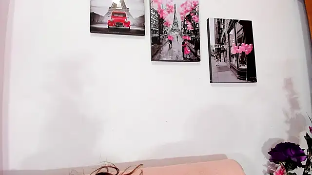 Snapshot of Grettel_w chatting on May 28, 7:44 pm Grettel w online show from May 28, 7:44 pm