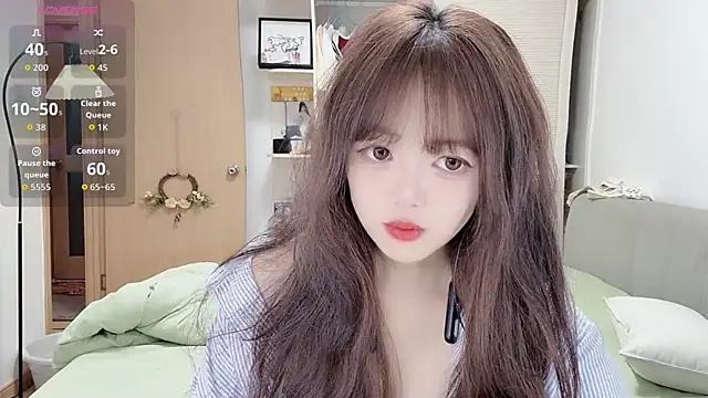 Snapshot of DDDDDoremi chatting on October 4, 3:04 am DDDDDoremi online show from October 4, 3:04 am