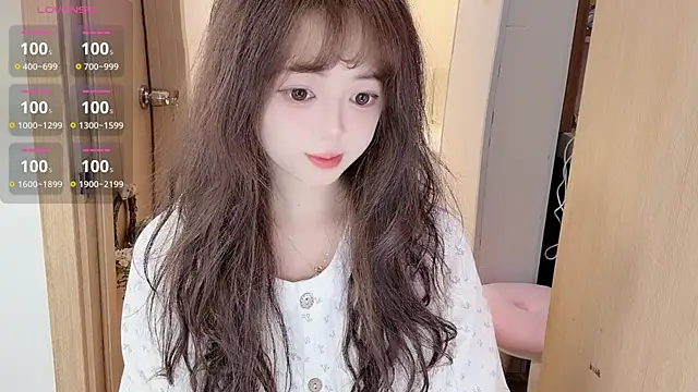 Snapshot of DDDDDoremi chatting on October 19, 2:23 am DDDDDoremi online show from October 19, 2:23 am