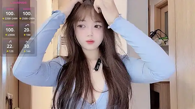 Snapshot of DDDDDoremi chatting on October 23, 2:33 am DDDDDoremi online show from October 23, 2:33 am