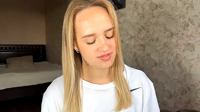 Snapshot of ElisabetLorney chatting on September 23, 7:55 am ElisabetLorney online show from September 23, 7:55 am