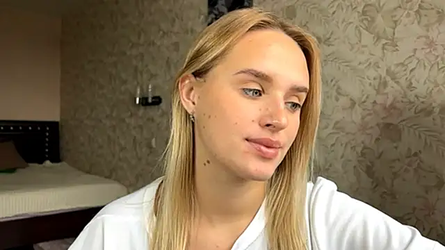 Snapshot of ElisabetLorney chatting on September 27, 7:35 am ElisabetLorney online show from September 27, 7:35 am