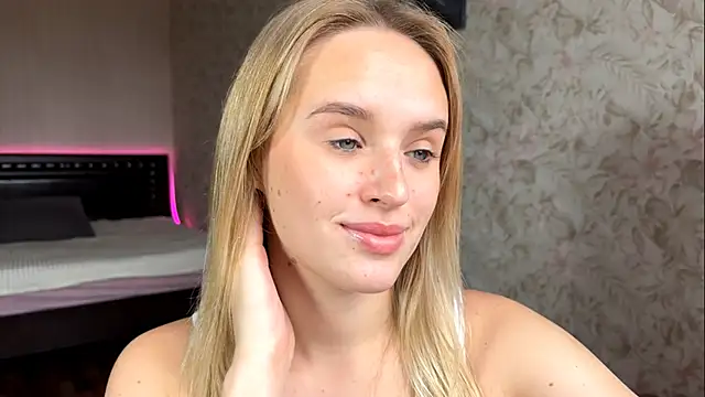 Snapshot of ElisabetLorney chatting on October 8, 8:01 am ElisabetLorney online show from October 8, 8:01 am