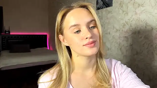 Snapshot of ElisabetLorney chatting on October 10, 7:18 am ElisabetLorney online show from October 10, 7:18 am