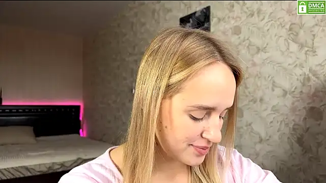 Snapshot of ElisabetLorney chatting on October 22, 8:25 am ElisabetLorney online show from October 22, 8:25 am