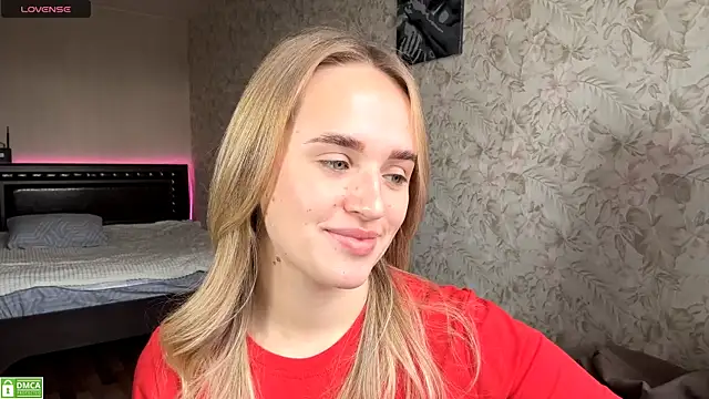 Snapshot of ElisabetLorney chatting on November 6, 8:15 am ElisabetLorney online show from November 6, 8:15 am