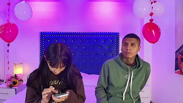 Damian and roxanne online show from February 14, 12:35 pm