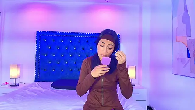 Damian and roxanne online show from March 9, 12:42 pm