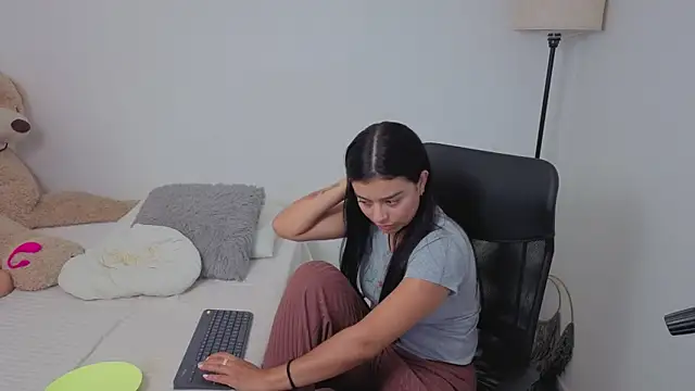 valerihouse online show from September 9, 12:10 am