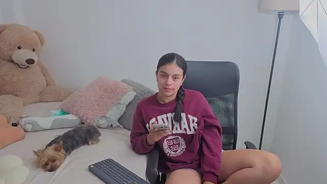 valerihouse online show from November 6, 12:55 am