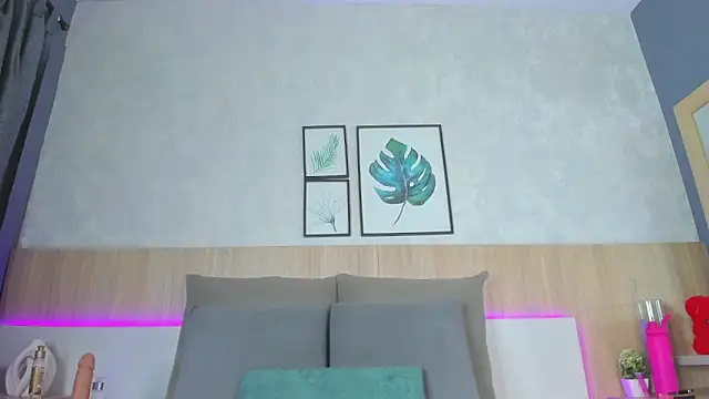 mia gate online show from November 17, 11:38 am