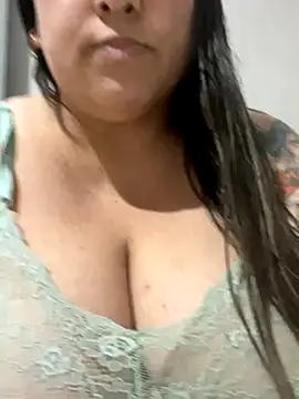 Snapshot of bruna438 chatting on September 10, 12:43 am bruna438 online show from September 10, 12:43 am