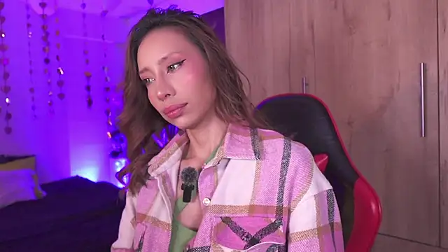 AnnaKimm online show from December 15, 2:05 am