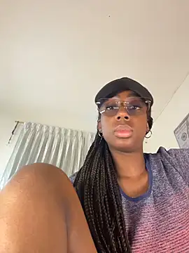 AmyRoss 1 online show from April 22, 1:12 pm