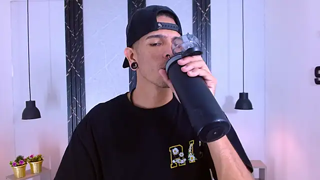 Franvill Trato online show from September 29, 7:30 pm