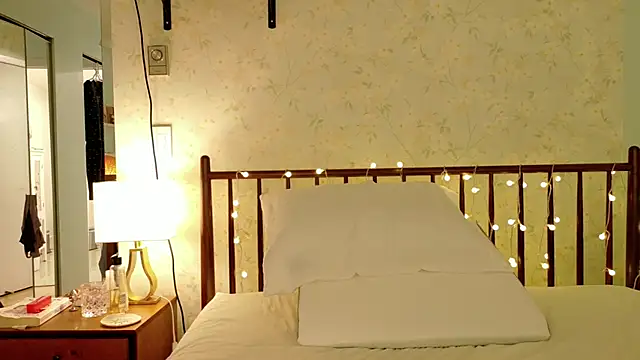 Snapshot of sicklitgirl chatting on October 13, 4:29 pm sicklitgirl online show from October 13, 4:29 pm