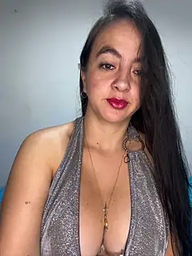 Snapshot of salo-rousee chatting on July 5, 10:11 am salo-rousee online show from July 5, 10:11 am