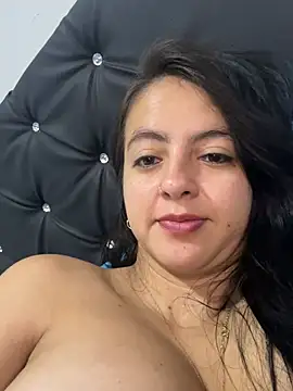 Snapshot of salo-rousee chatting on July 14, 1:28 pm salo-rousee online show from July 14, 1:28 pm