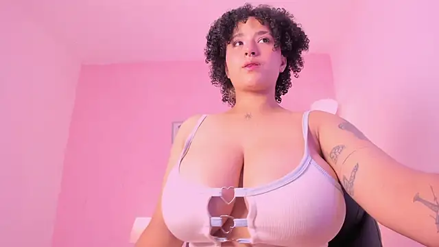 LiaaMoretzz online show from November 2, 1:08 am