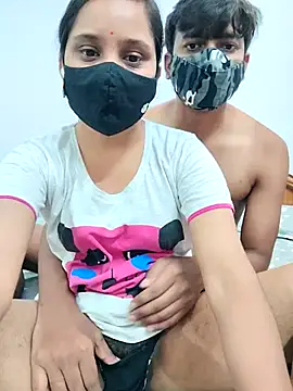 Snapshot of Miss_Riya20 chatting on June 14, 1:25 am Miss Riya20 online show from June 14, 1:25 am