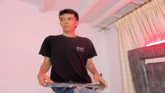 dylan 202520  online show from October 7, 11:40 am