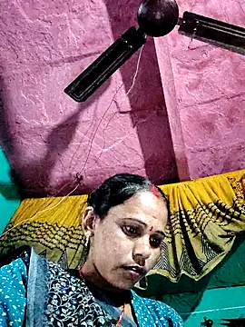 Pooja750 online show from December 4, 9:40 am