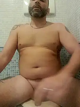 Snapshot of gigilola84 chatting on October 13, 2:44 am gigilola84 online show from October 13, 2:44 am