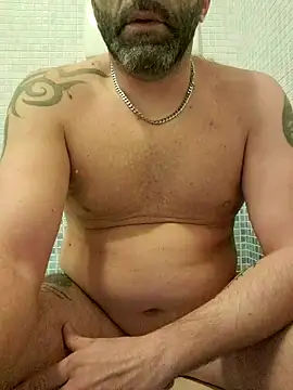 Snapshot of gigilola84 chatting on October 15, 4:12 am gigilola84 online show from October 15, 4:12 am