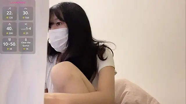 Snapshot of Minnie-2025 chatting on September 14, 4:28 pm Minnie-2025 online show from September 14, 4:28 pm