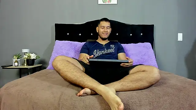  online show from April 18, 12:20 pm