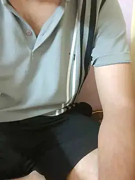 riyamore9623 online show from October 27, 7:45 am