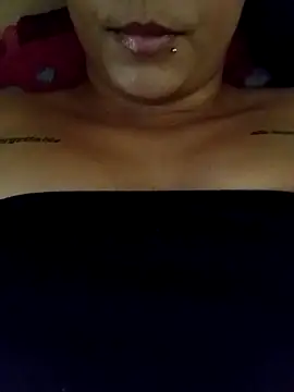 Snapshot of clarinha2 chatting on October 5, 4:05 pm clarinha2 online show from October 5, 4:05 pm