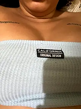 Snapshot of clarinha2 chatting on November 30, 8:35 pm clarinha2 online show from November 30, 8:35 pm