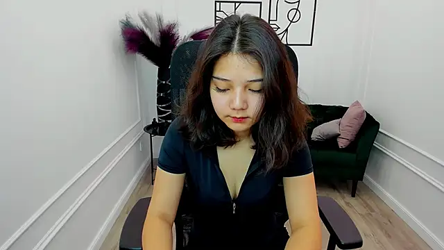 Snapshot of ElliVensda chatting on September 18, 11:45 am ElliVensda online show from September 18, 11:45 am