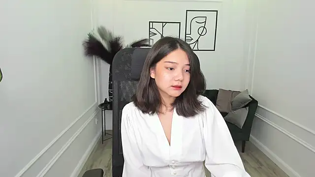 Snapshot of ElliVensda chatting on September 24, 11:24 am ElliVensda online show from September 24, 11:24 am