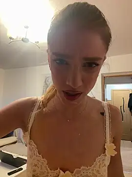 TeaseRosie online show from June 12, 5:34 pm