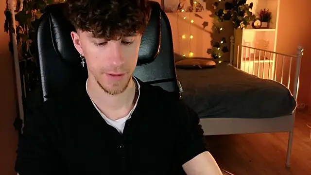 mark caron online show from April 6, 1:14 am