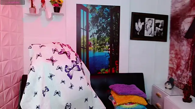 Eva Roussell online show from March 27, 2:50 pm