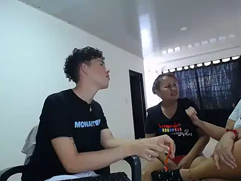 Snapshot of brutal_dirty_sex chatting on September 9, 9:47 pm brutal dirty sex online show from September 9, 9:47 pm