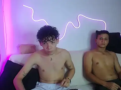 Snapshot of brutal_dirty_sex chatting on September 19, 9:04 pm brutal dirty sex online show from September 19, 9:04 pm