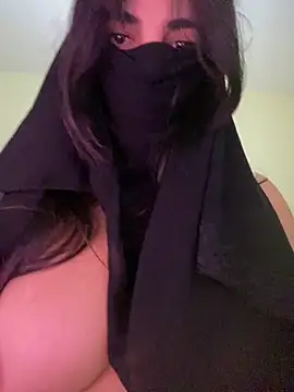 TKeenaRBrow8 online show from November 7, 12:10 am