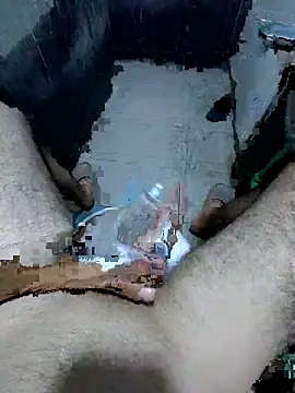 Snapshot of ElBoob2002 chatting on September 10, 9:15 pm ElBoob2002 online show from September 10, 9:15 pm